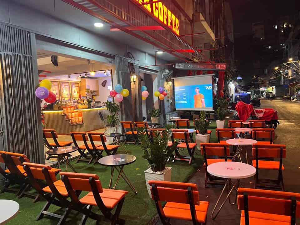 Sang quán cà phê rất đẹp góc 2 mặt tiền đường Nguyễn Kiệm và chợ Tân Sơn Nhất