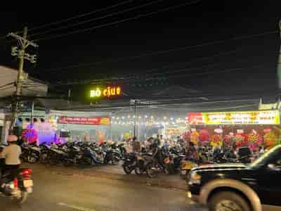 Sang quán ăn nhậu địa chỉ 1422 Huỳnh Tấn Phát, Phường Phú Mỹ, Quận 7