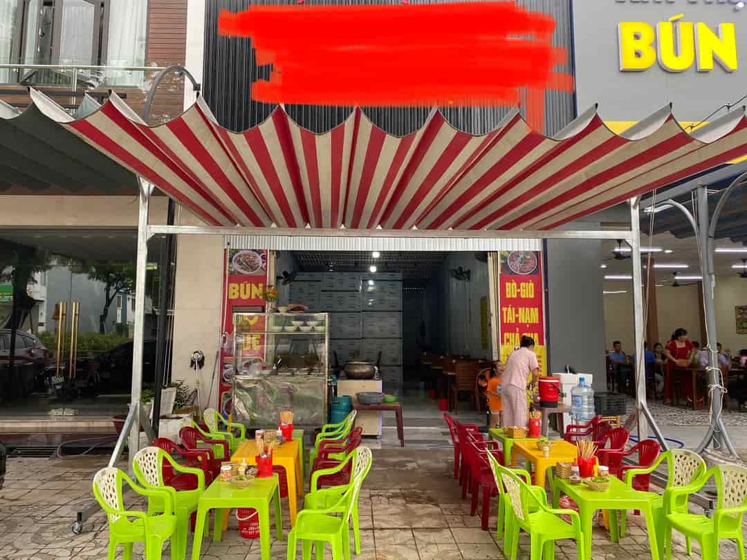 Cần sang nhượng mặt bằng kinh doanh và thanh lý toàn bộ đồ dùng, bàn ghế quán ăn đường Nguyễn Phước Lan