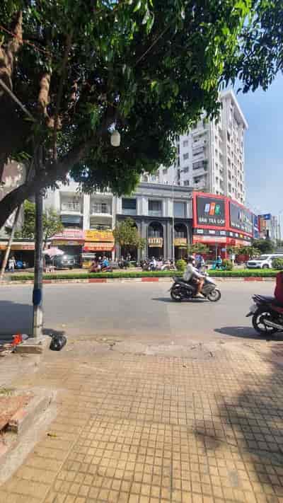 Chính chủ cần sang nhượng lại cửa hàng bánh tại Tân Bình, TP.HCM