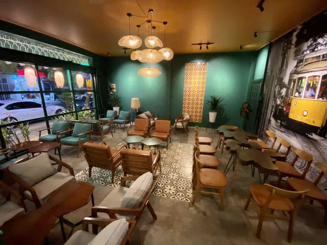 Sang quán cafe đang kinh doanh, lượng khách ổn định, vào kinh doanh ngay tại Cần Thơ