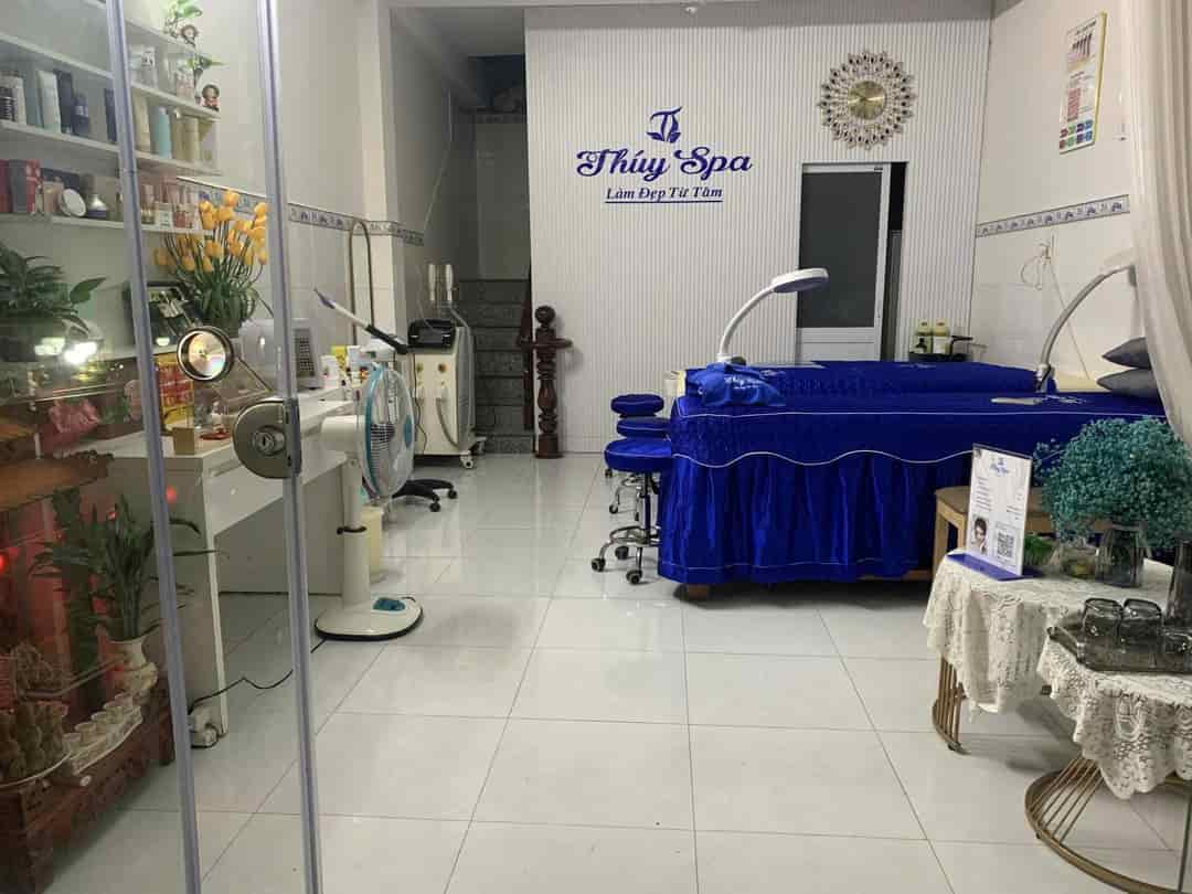 Cần sang lại toàn bộ Spa như hình, Dưới 1 nhà vs,1 lầu 2 phòng ngủ 1 nhà vs