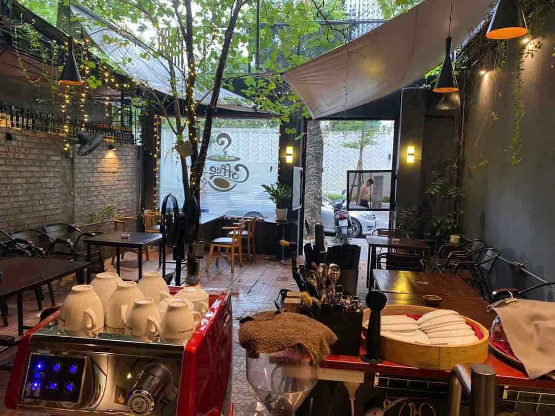 Nhượng cửa hàng café&nhà hàng trung tâm quận Hai Bà Trưng, vị trí đẹp, xung quanh nhiều văn phòng