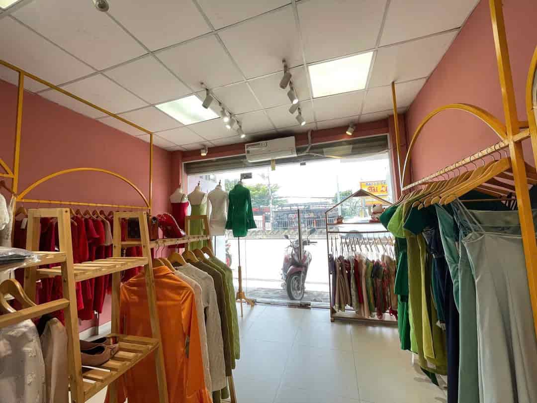 CẦN SANG NHƯỢNG SHOP QUẦN ÁO - Q THỦ ĐỨC TP HCM