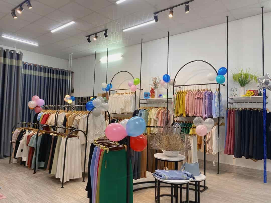 Chính chủ cần sang nhượng shop quần áo địa chỉ Phú Mỹ, Bà Rịa Vũng Tàu