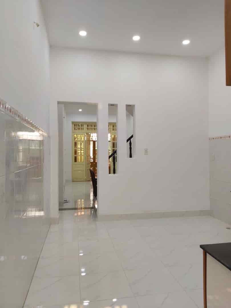 Bán nhà Nguyễn Ảnh Thủ, Quận 12, 55m2,chỉ 3 tỷ, vào ở ngay