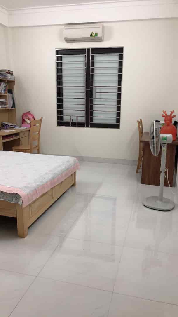 Siêu hót chính chủ cần bán nhà phố Nghĩa Tân Quận Cầu Giấy 40m2, 3T, nhỉnh 15 tỷ ô tô KD