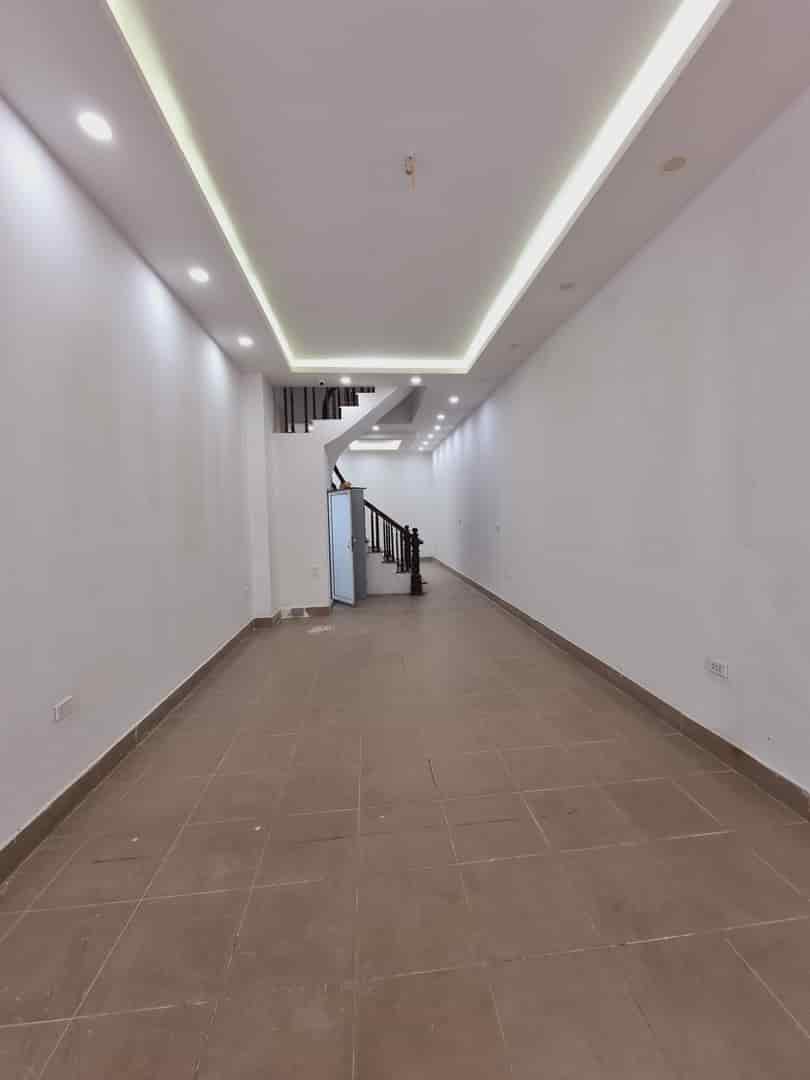 Chính chủ cần bán tòa nhà 60m2, 5T, phố Mễ Trì Hạ vỉa hè rộng ô tô 2 làn nhỉnh 25 tỷ ô tô KD