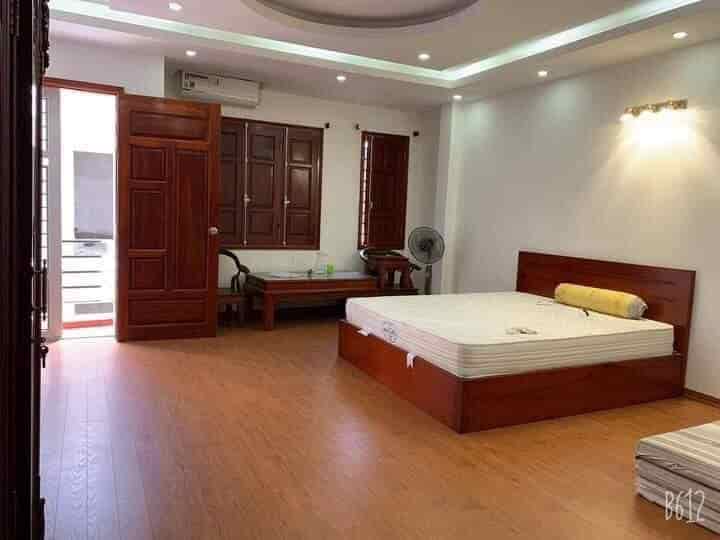 Nhà đẹp Thụy Phương, dt 502m2, 4 tầng, giá 6 tỷ, để ở, kinh doanh, 15m, ra ô tô tránh