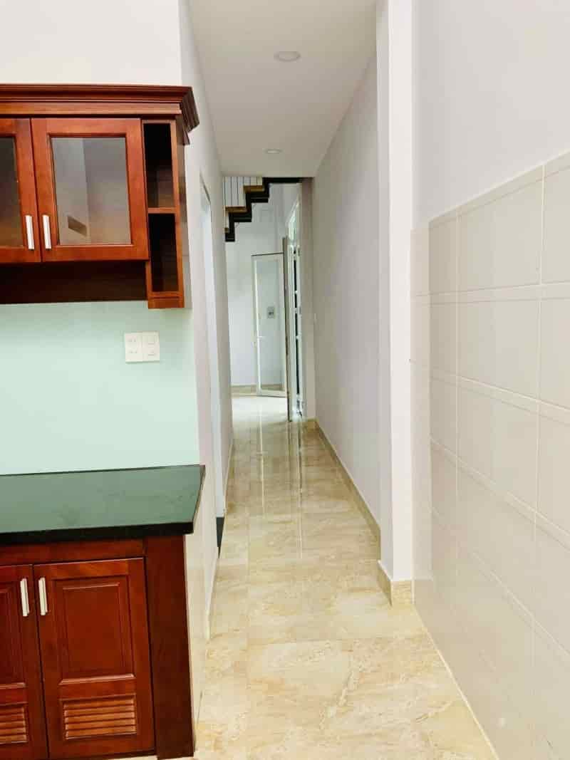 Bán nhà Hoàng Hoa Thám, Bình Thạnh, 2 tầng, ngang 4m, 49m2 chỉ nhỉnh 4 tỷ