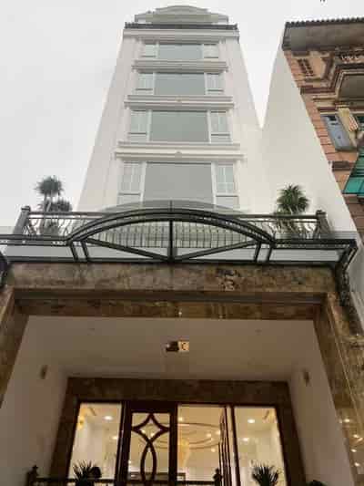 Cho thuê tòa văn phòng Nguyễn Khang 100m, 8T thang máy thông sàn CG hơn 50 tr