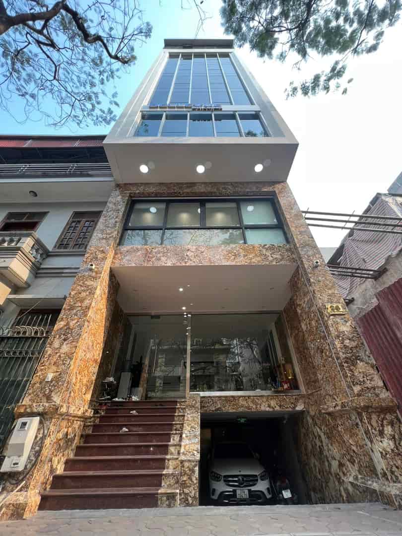 Bán nhà mặt phố Hoàng Quốc Việt 66m, 7T lô góc, MT 8.6m vỉa hè 10m 23 tỷ