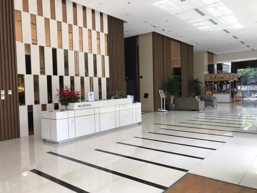 Cho thuê văn phòng 240m2 tầng 33 tòa Discovery Complex, quận Cầu Giấy, tiêu chuẩn hạng A giá hạng B