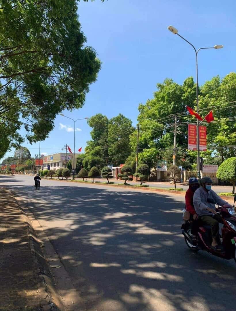 Cần bán gấp, đất mặt tiền tỉnh lộ 8 ngay trung tâm thị trấn Quảng Phú, Cư M''gar