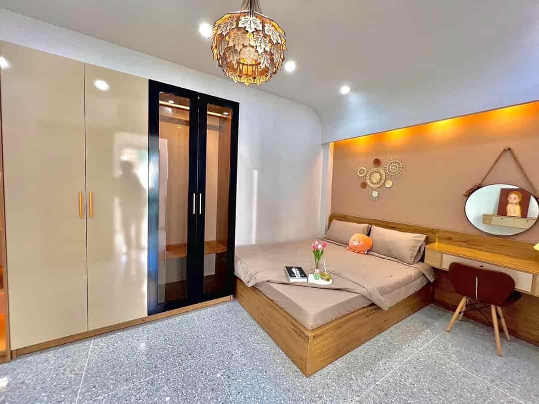 Cần tiền bán rẻ nhà mới đẹp đón tết Hoàng Hoa Thám, phường 13, quận Tân Bình, giá chỉ 2 tỷ 860 triệu