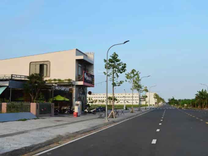 Bán lỗ 2.5 tỷ lô đất đường Trương Văn Bang, P.Thạnh Mỹ Lợi, gần UBND quận 2, sổ sẵn, đường 18m