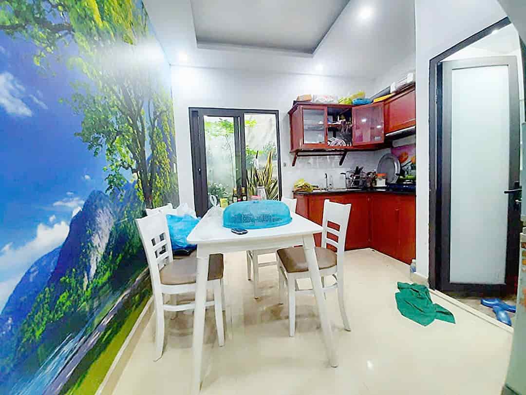 Bán nhà phố Nguyễn Tường Loan 3 tầng giá 1.69 tỷ ngõ nông