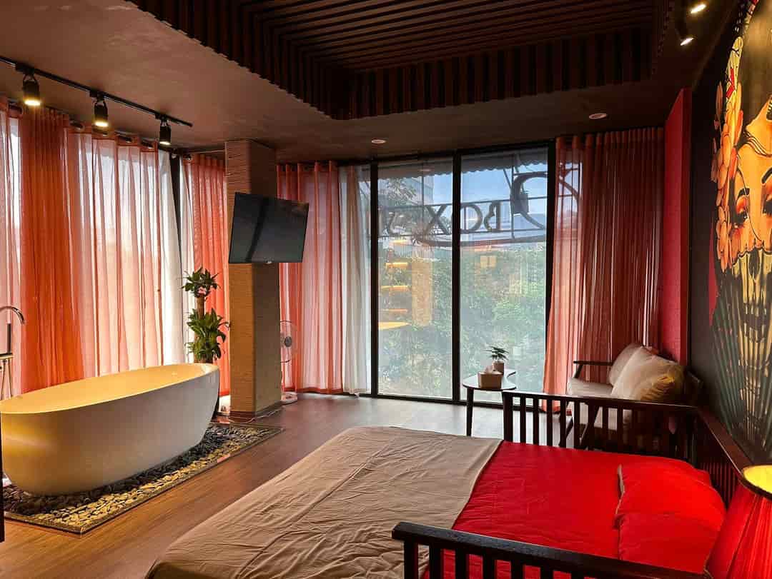 Đẹp như hotel tập thể Nguyễn Phong Sắc 65m, 2PN nội thất VIP, 3.1 tỷ