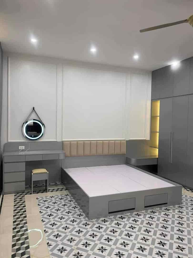 Bán chung cư A6 Giảng Võ, 70m2, vài bước ra hồ, nội thất đẹp, 3.95 tỷ