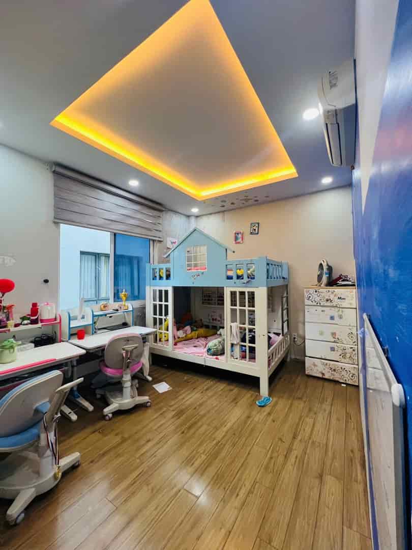 Bán biệt thự Hoja Villa Khang Điền DT 114m, 3 tầng khu vip