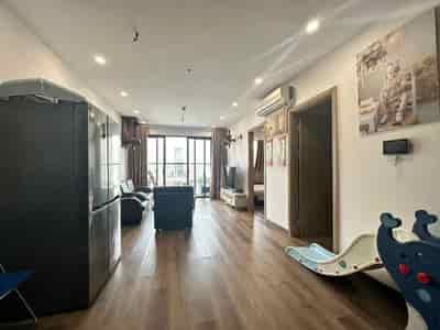 Bán căn hộ cao cấp Berriver ngõ 390 Nguyễn Văn Cừ, 3 pn, 2 wc, 81 m2 tầng trung, view triệu usa, nhỉnh 3 tỷ