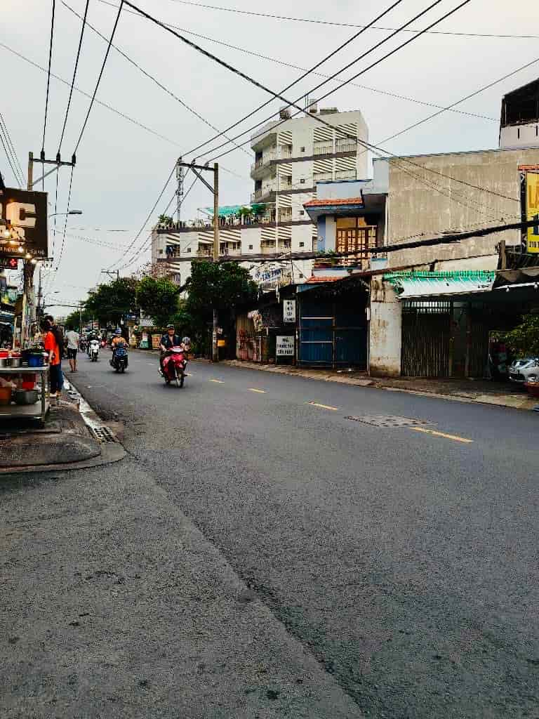 Mặt tiền kinh doanh Thoại Ngọc Hầu, sẵn dòng tiền, 118m, giá 10tỷ