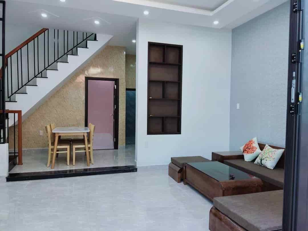 Nhà Điện Biên Phủ kiệt rộng, 64m2, 2 tầng mới xây 1 năm, 2.x tỷ