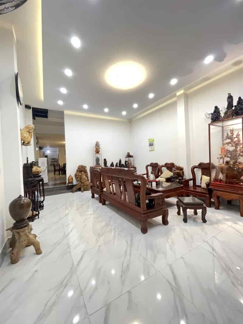 MT Phạm Văn Bạch gần Cầu Tuyên Sơn 100m2, 3 tầng đẹp, xịn sò