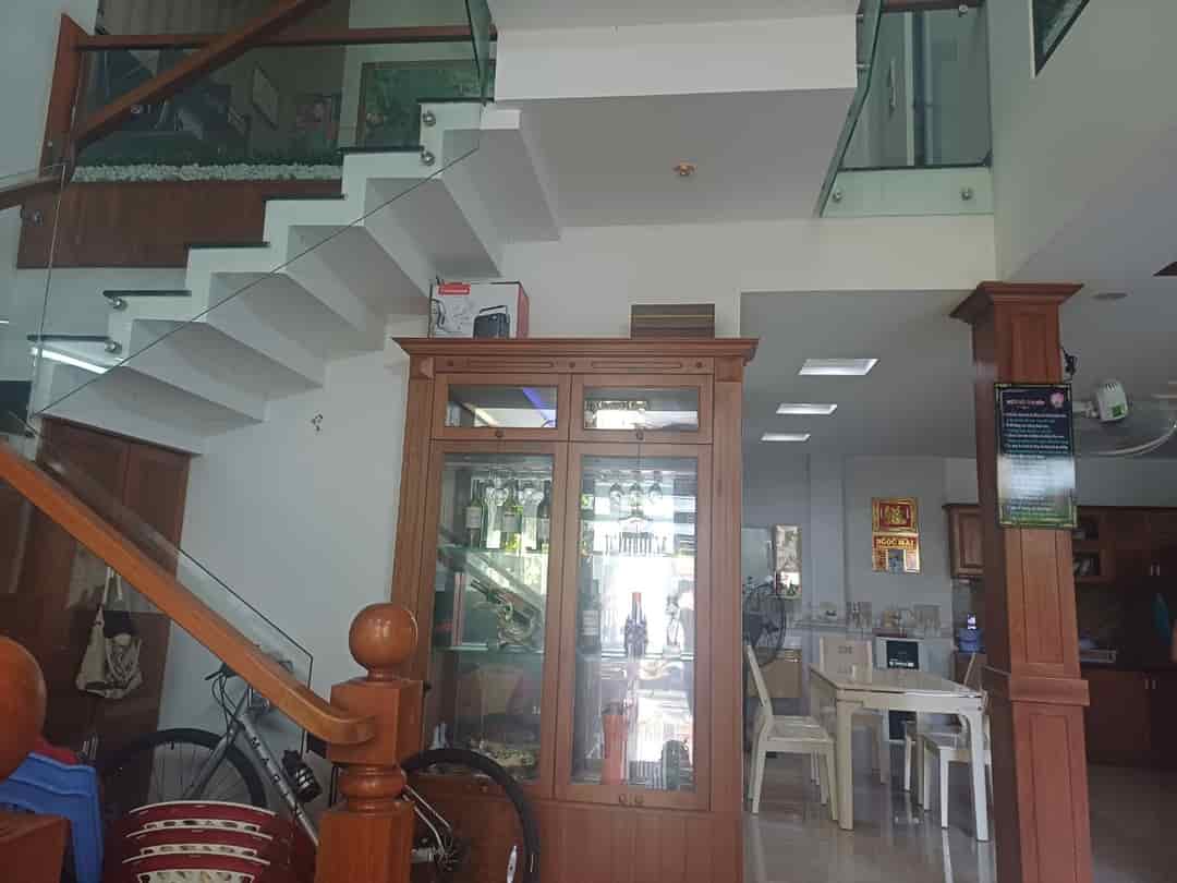 Nguyễn Phước Nguyên gần Hà Huy Tập, ô tô trong nhà, 138m2, ngang 8m, 3 mê cực chất