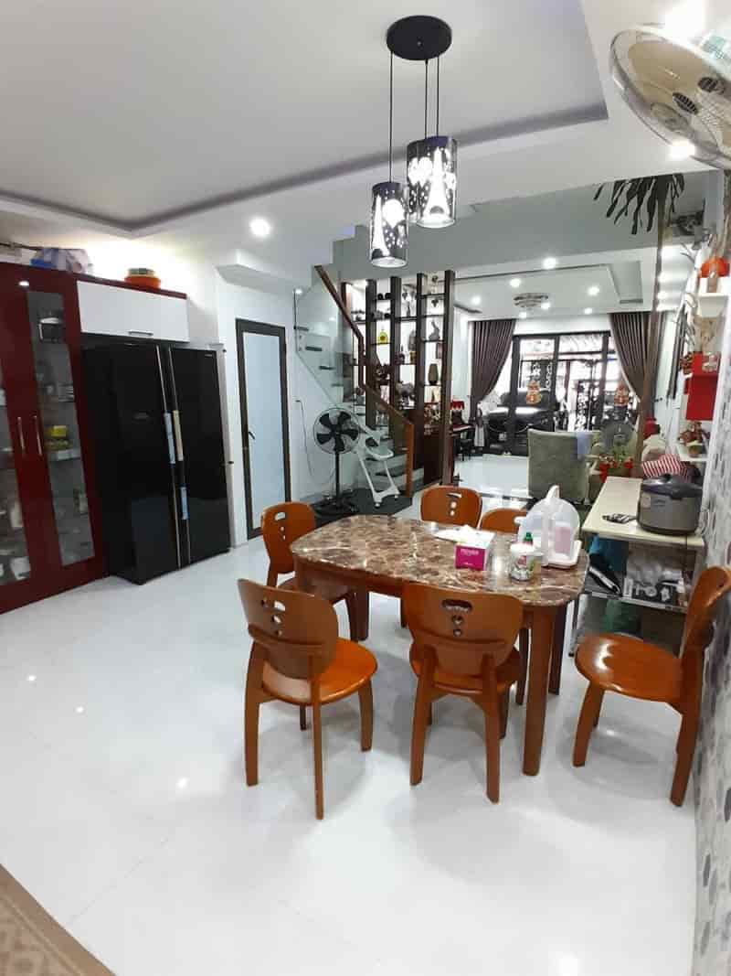 Mặt tiền Ngô Huy Diễn sát cầu Hoà Xuân, 112m2, 3 mê, hiện đại, 7.x tỷ