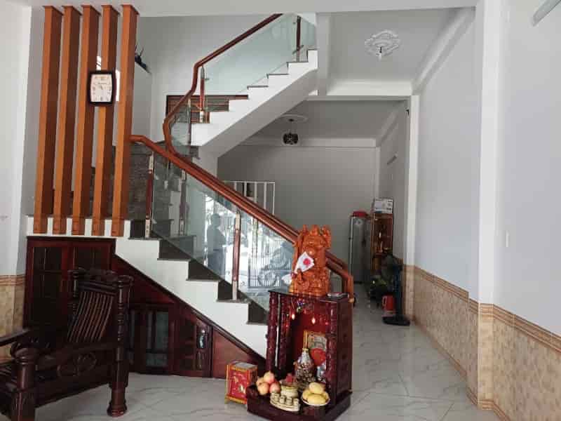 MT Châu Thượng Văn, Hải Châu, 66m2 3 tầng sạch đẹp, 5.x tỷ