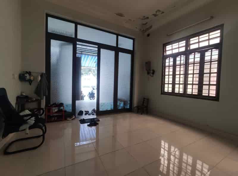 Mặt tiền Núi Thành, gần 30/4, 230m2, ngang 10, 2 mặt thoáng, kinh doanh