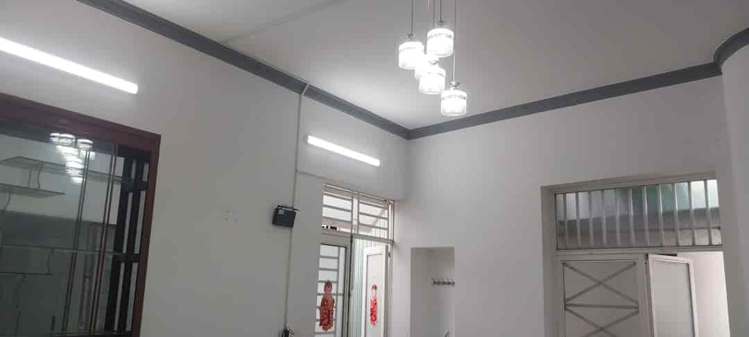 1.95 tỷ Kiệt Hùng Vương gần Big C, thông Lê Duẩn 46m2, 3 tầng cứng, thoáng mát