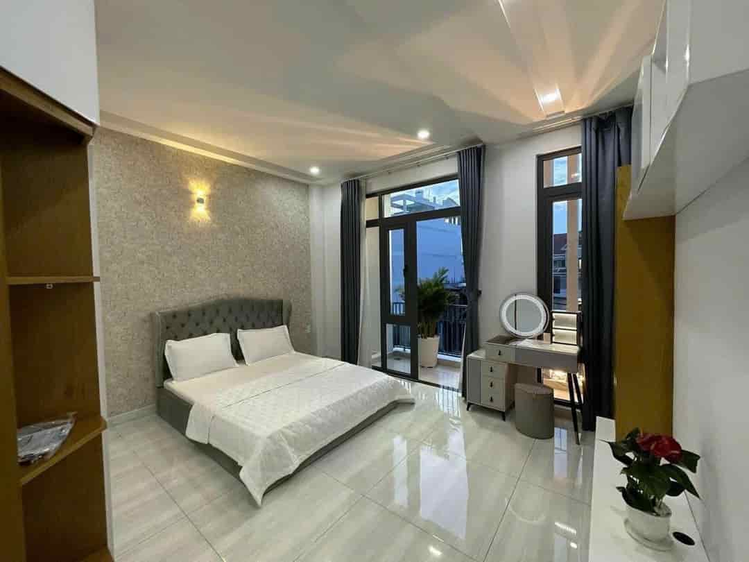 Chủ bán gấp căn nhà đường Nguyễn Văn Tăng, Quận 9, giá 2.5 tỷ