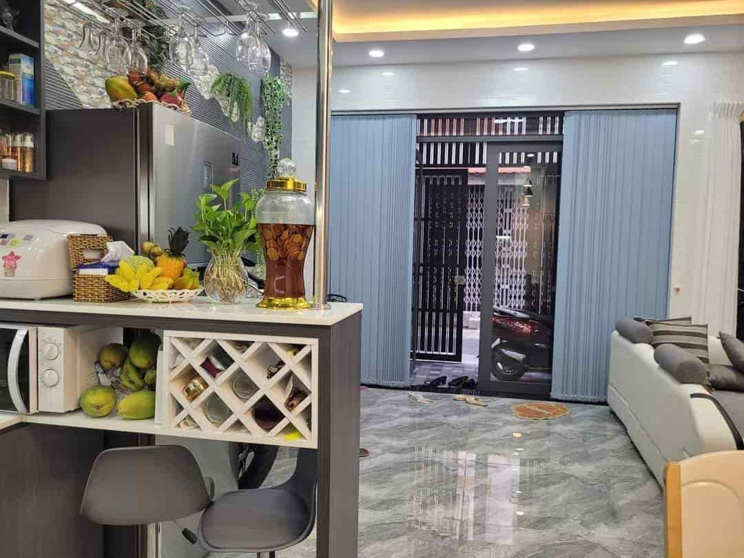 Chủ bán nhanh căn nhà Dương Quảng Hàm, quận Gò Vấp, giá 2.5 tỷ