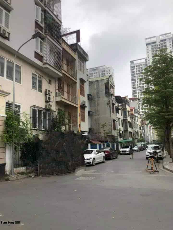 Mặt phố Trần Phú, Hà Đông, KD, ô tô, vỉa hè, 298m, 4 tầng, MT 8.6m, giá hơn 50  tỷ.