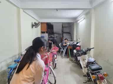 Cho thuê nhà riêng 5 tầng ngõ chùa Sùng Quang, phường Cổ Nhuế 1, Bắc Từ Liêm, Hà Nội