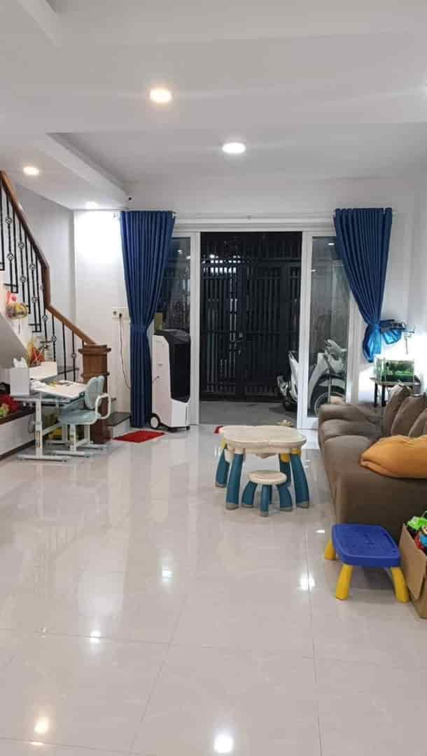 Bán nhà tttp 2 tầng hẻm Đồng Nai, Phước Hải, Nha Trang