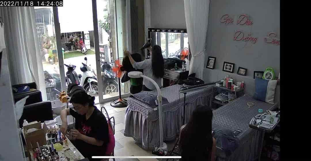 Cần sang tiệm hợp cho makeup, nails, nối mi, filer tại Biên Hòa, Đồng Nai