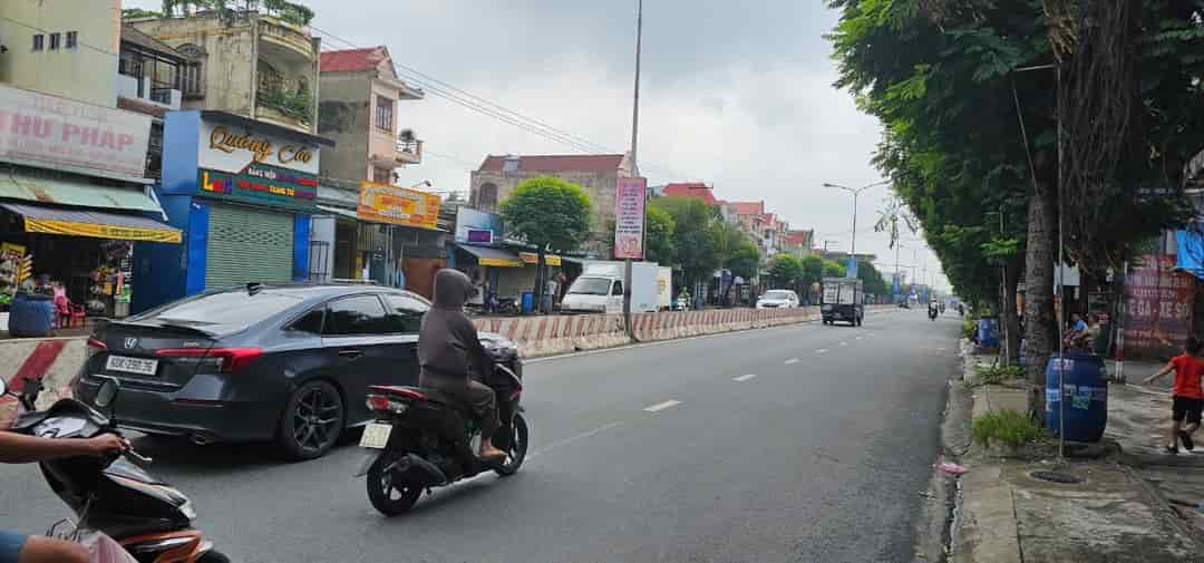 Cho thuê mặt bằng/ nhà mặt tiền kinh doanh sầm uất gần Vincom Dĩ An, Bình Dương