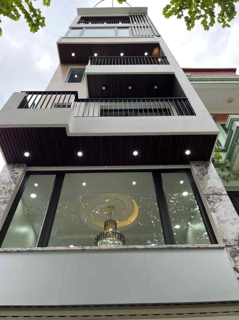 Siêu phẩm 7 tầng mới koong Nguyễn Văn Cừ, thang máy, ô tô, 50m2, MT 4.3m, nhỉnh 13 tỷ