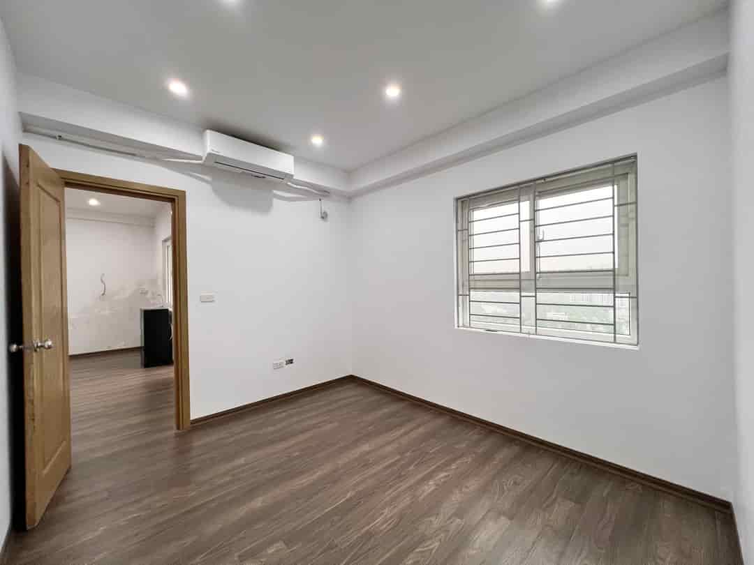 Cần bán căn hộ 77m, view hồ, full nội thất mới tại KDT Thanh Hà Cienco 5