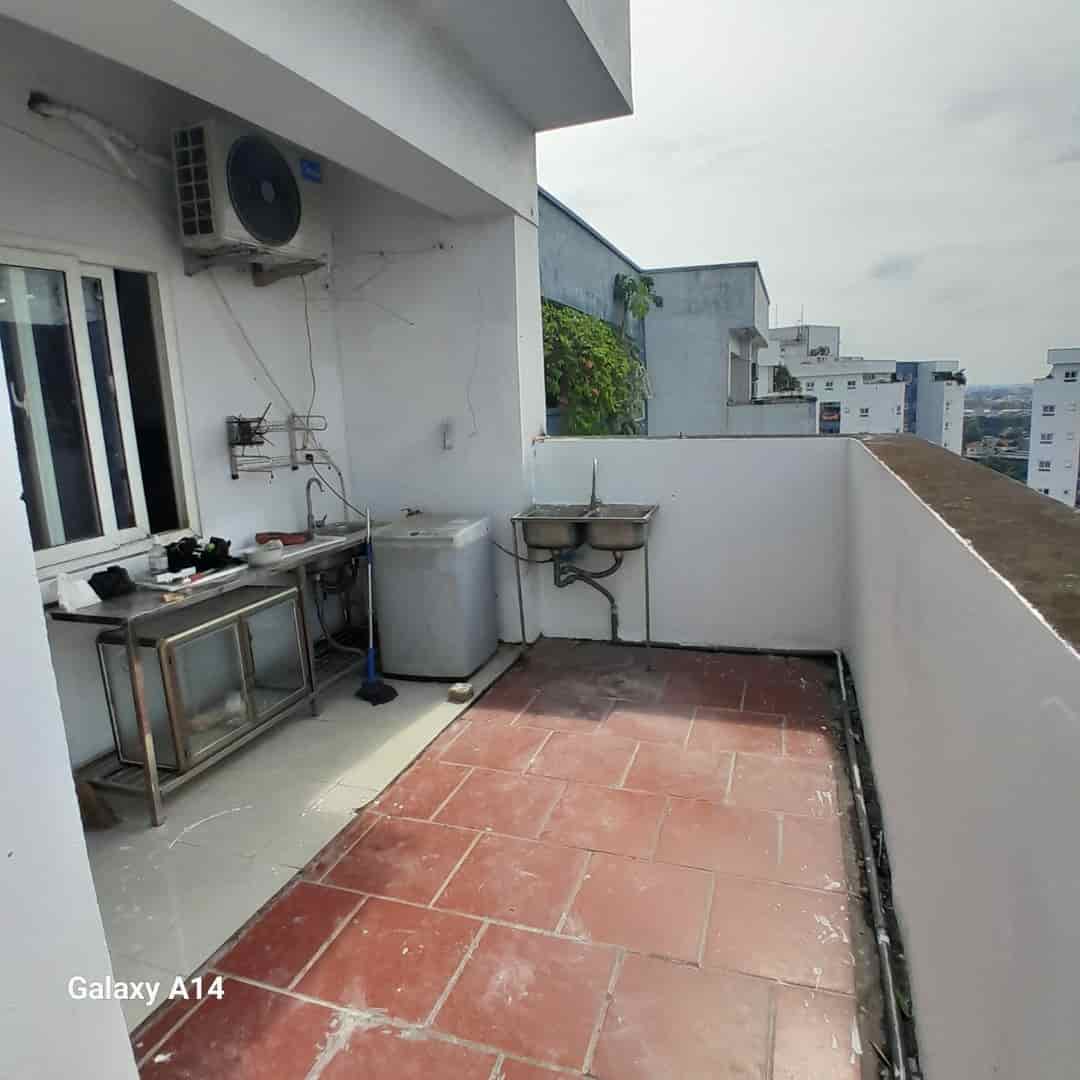 Cần bán căn hộ penthouse góc sân vườn, view hồ cực kỳ thoáng tại KDT Thanh Hà Cienco 5