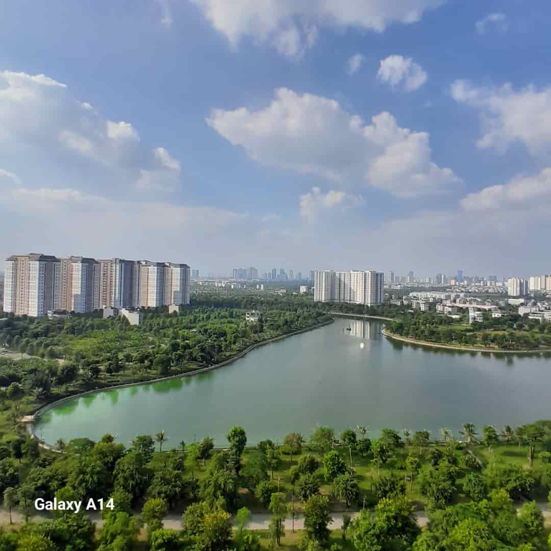 Cần bán căn hộ penthouse góc sân vườn, view hồ điều hòa, giá 1.6 tỷ tại KDT Thanh Hà Cienco 5