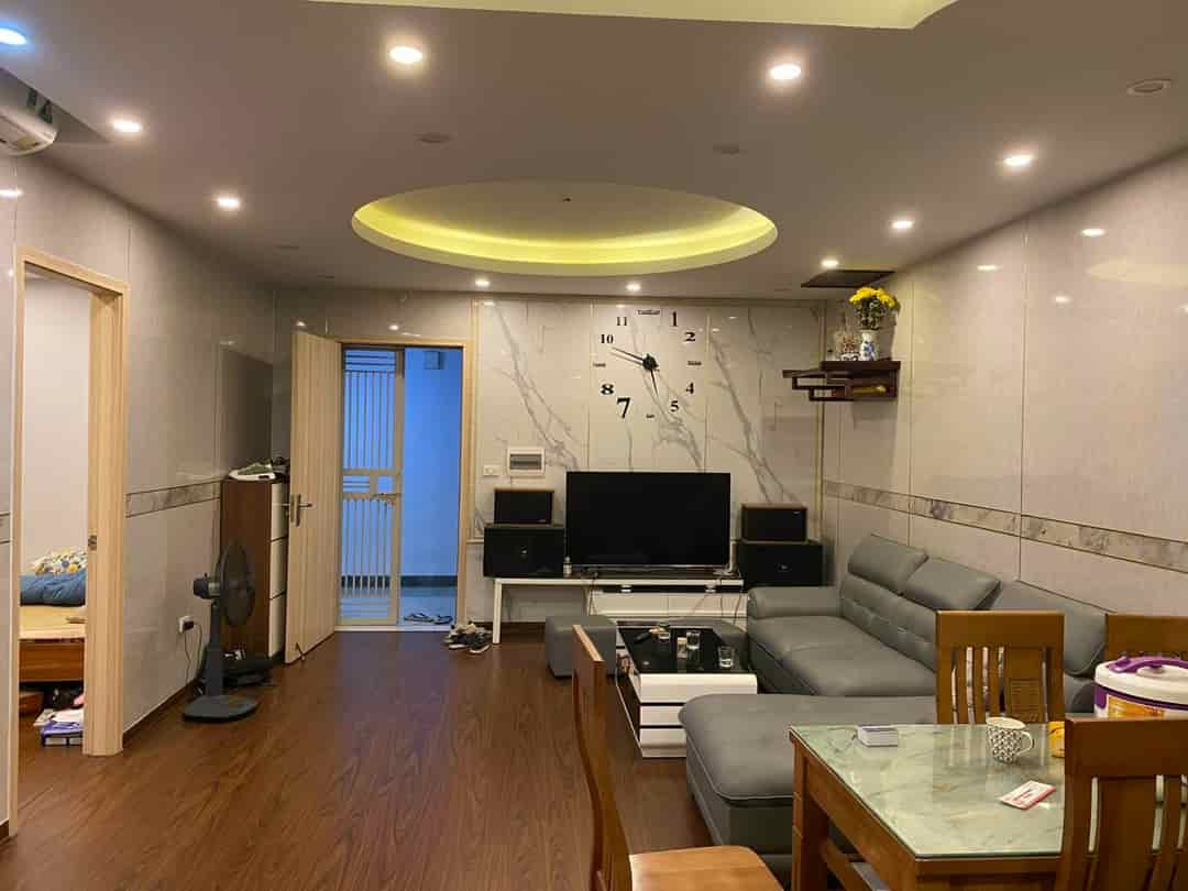 Chính chủ gửi bán căn hộ góc 81m view Hồ Sen, full nội thất mới tại HH03 KDT Thanh Hà Hà Nội