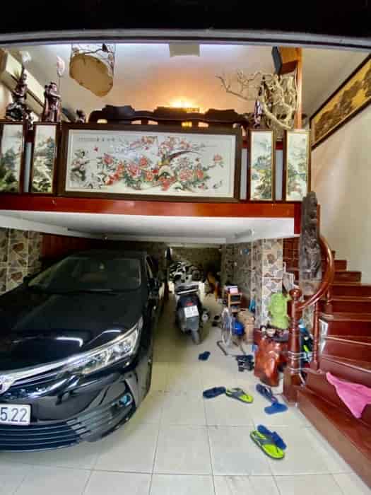 Bán nhà ngõ 93 Hoàng Văn Thái, 51m, ô tô tránh đỗ, vào nhà