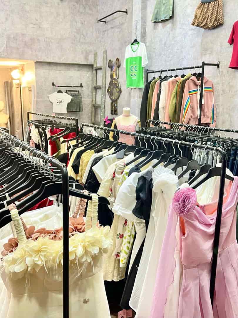 Sang shop quần áo nữ tại đc N3, 5A, Lai Uyên, Bàu Bàng, Bình Dương