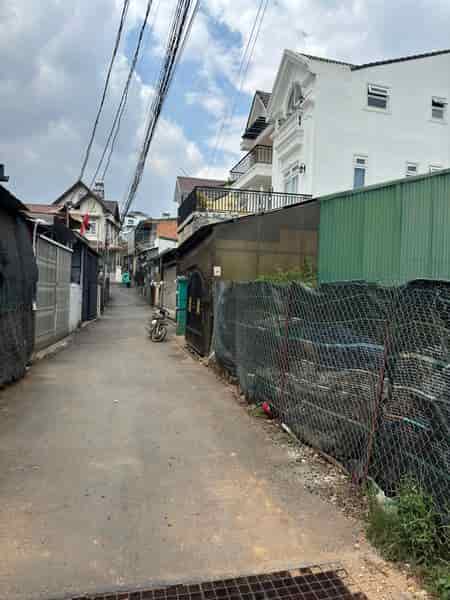 Cần bán gấp lô đất chung hai nhà 200 full xây dưng hai mặt tiền phường 9, Đà Lạt, Lâm Đồng