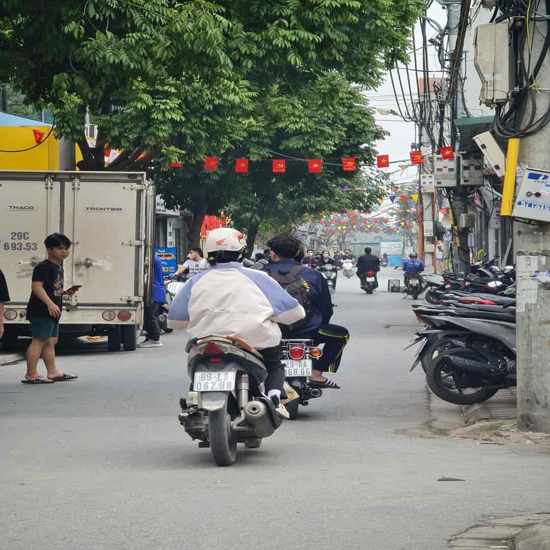 Bán 89m2 đất mặt phố kinh doanh sầm uất tại Trâu Quỳ, Gia Lâm, Hà Nội