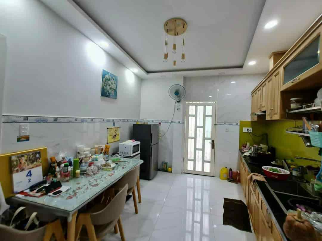 Nhà 2 mặt hẻm Huỳnh Văn Bánh, 50m2, 3pn, nhỉnh 6 tỷ.